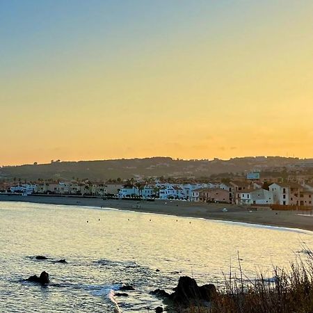 Atico Con Gran Terraza A 50 Metros De La Playa De Casares Lägenhet San Luis de Sabinillas Exteriör bild